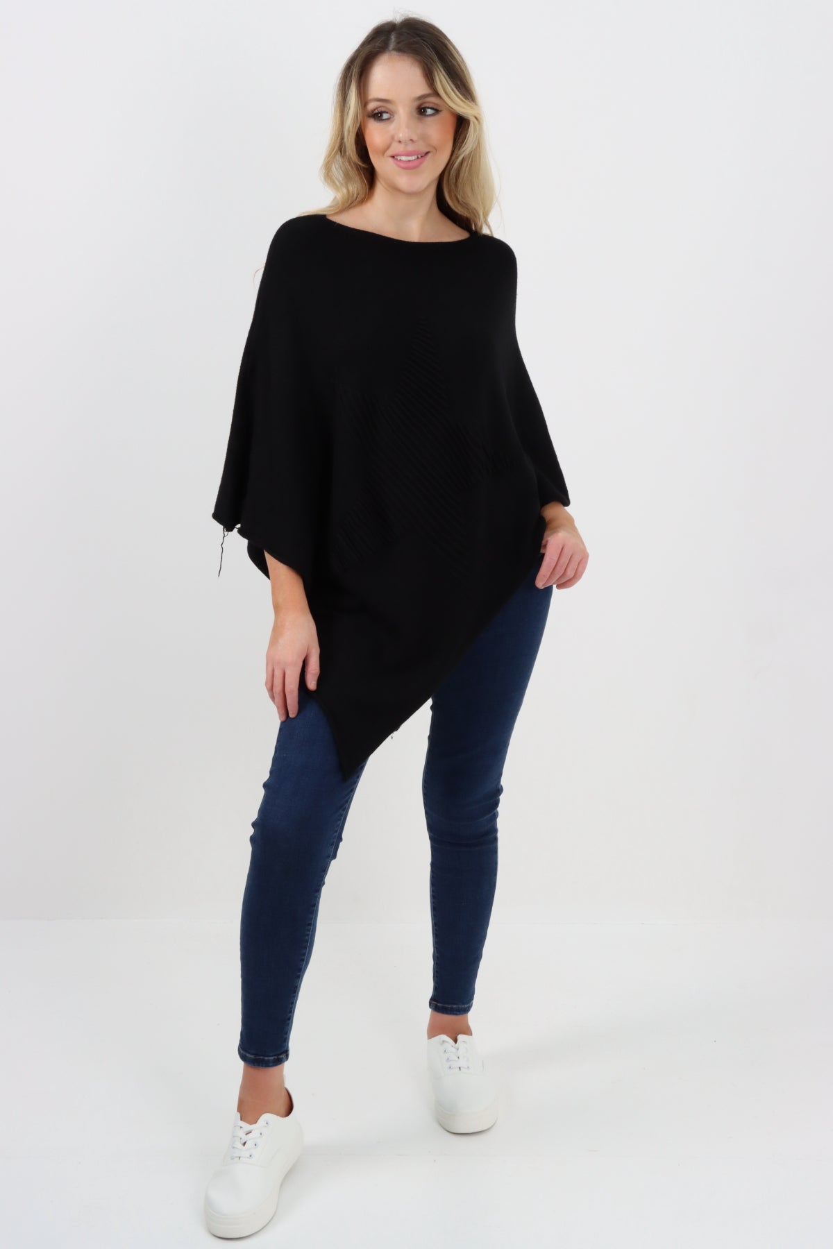 Made In Italy Star Ribbed Round Neck Poncho Top