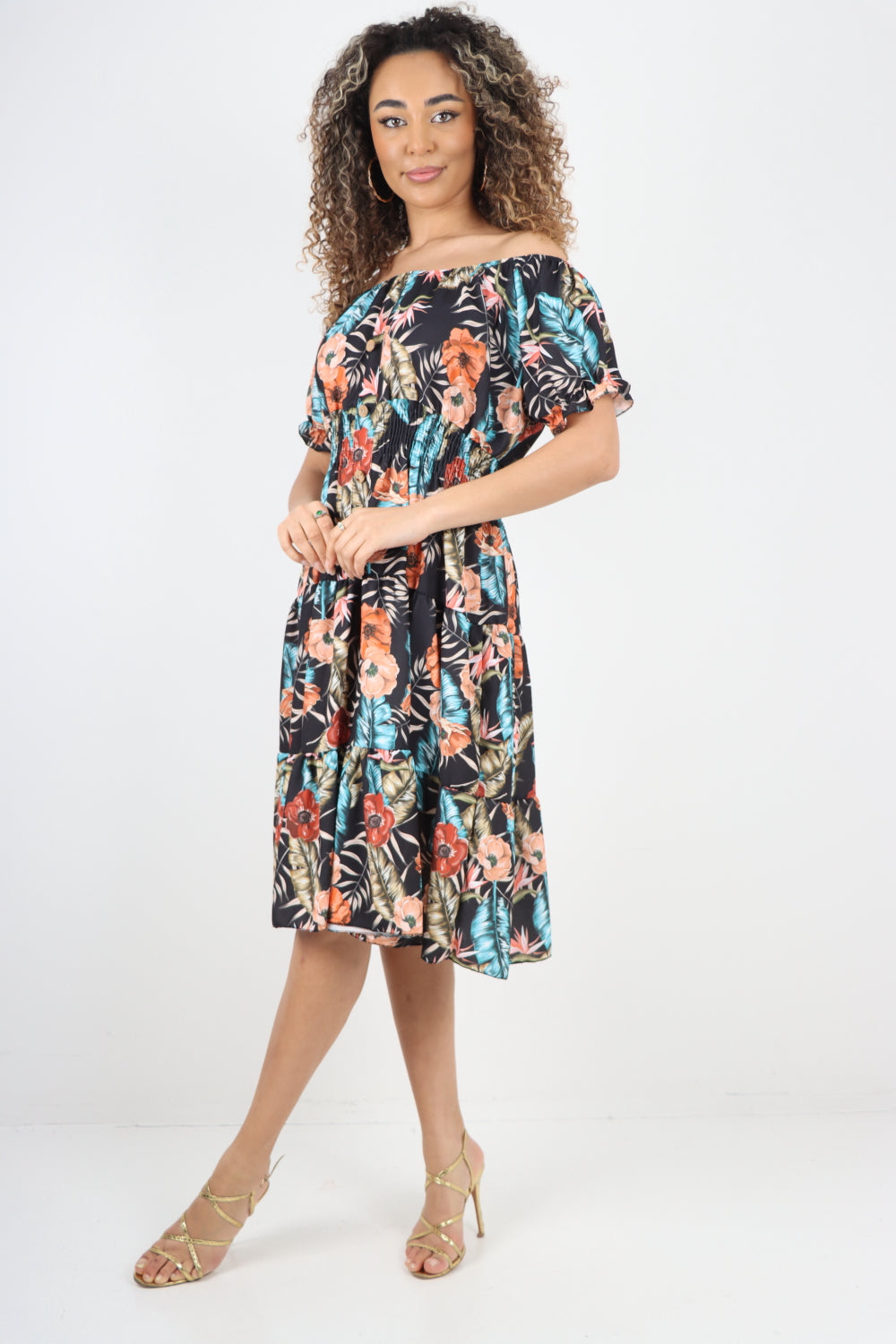 Button Detailed Floral Printed Midi Dress